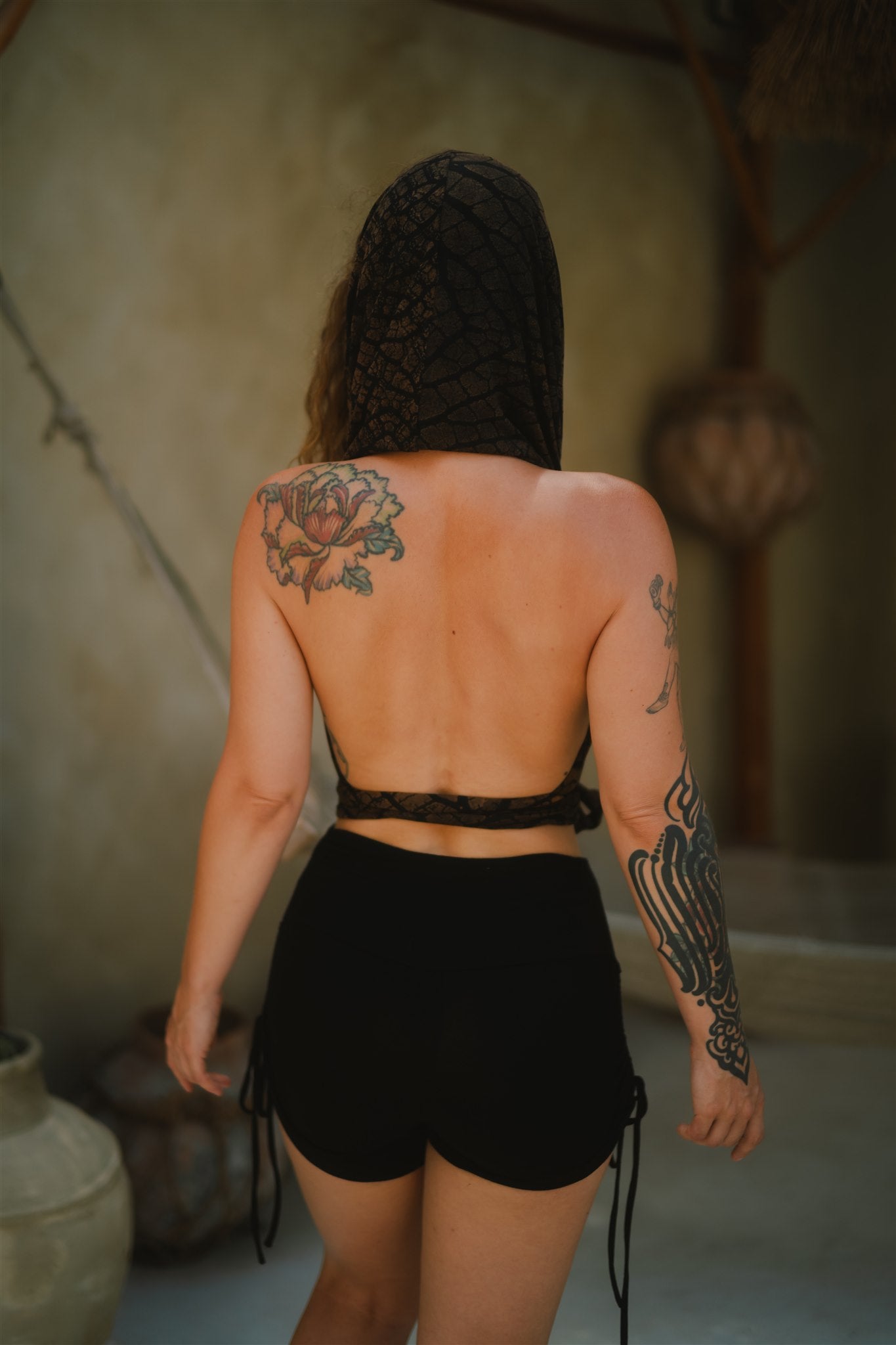 Jungle Heat Yoga Shorts Black