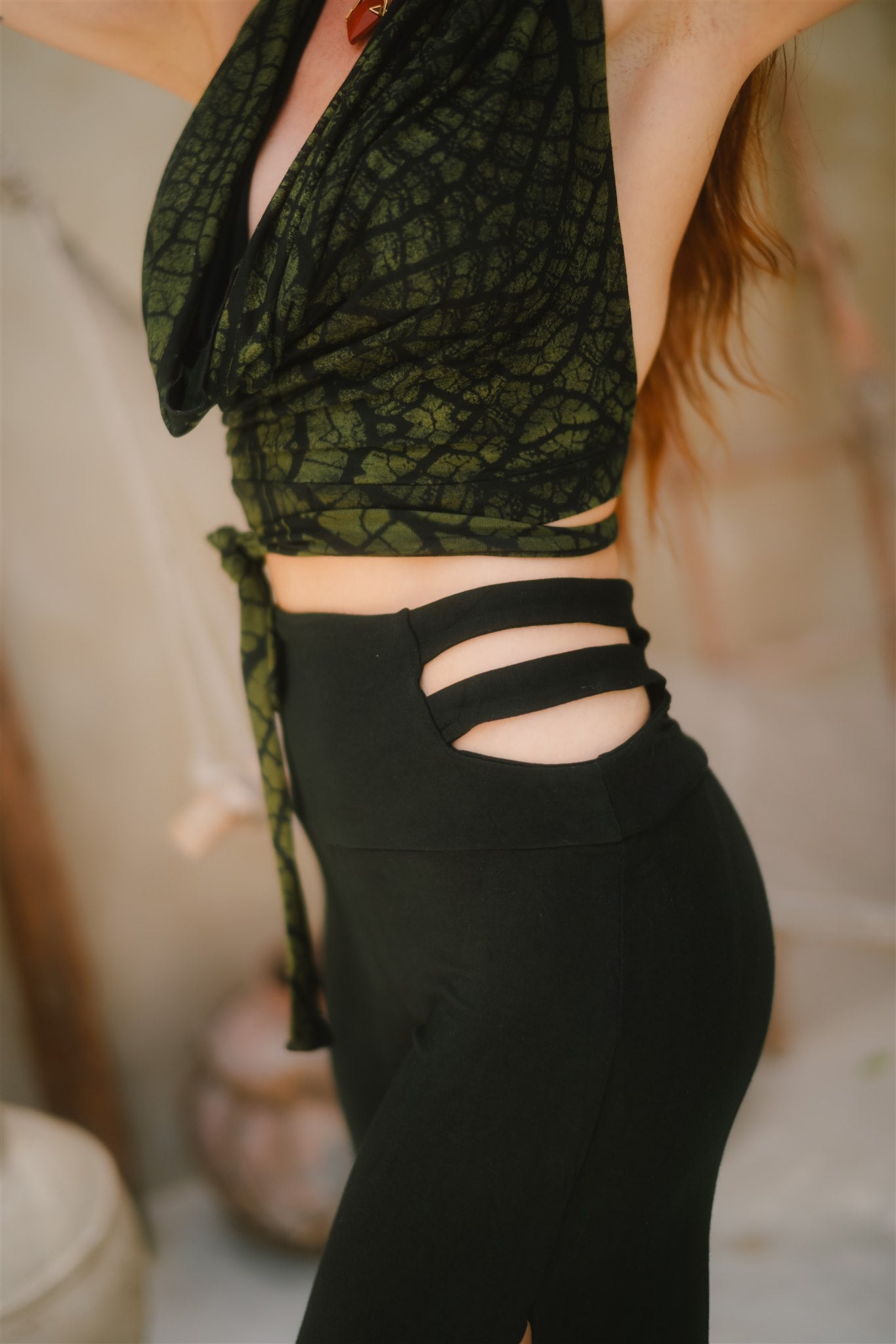 Cobra Hood Top Green Leaf