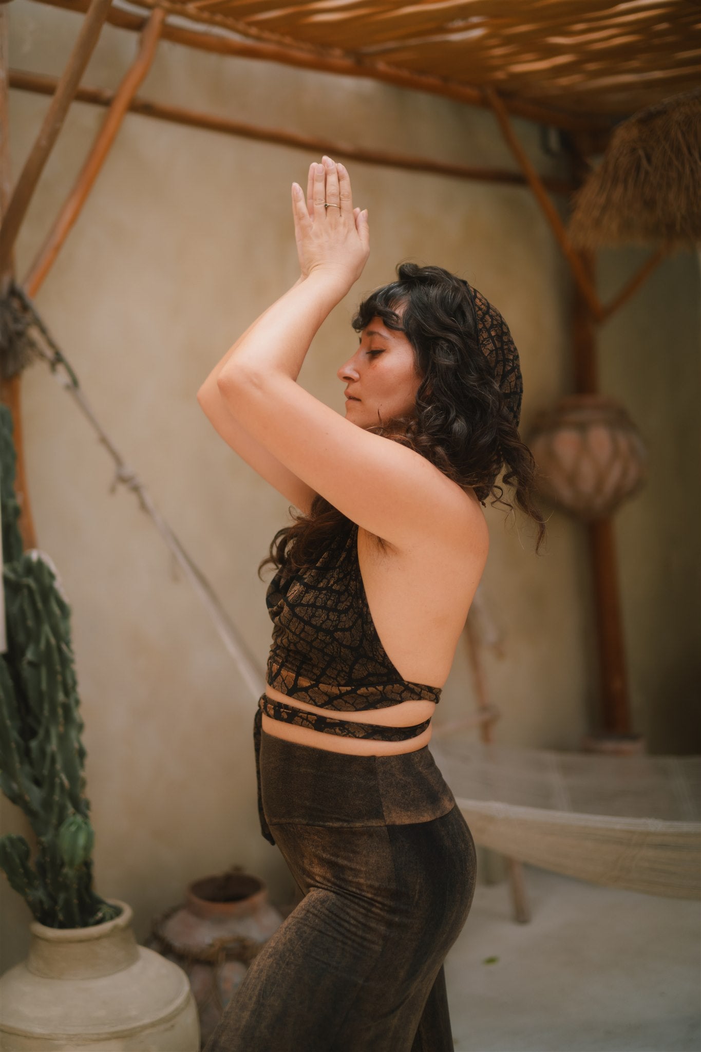 Cobra Hood Top Brown Leaf