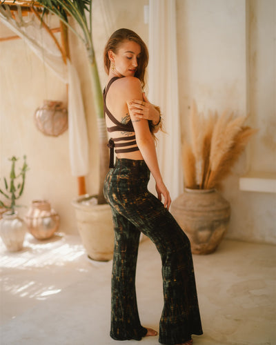 Wild-Flare Dark Green Serpent