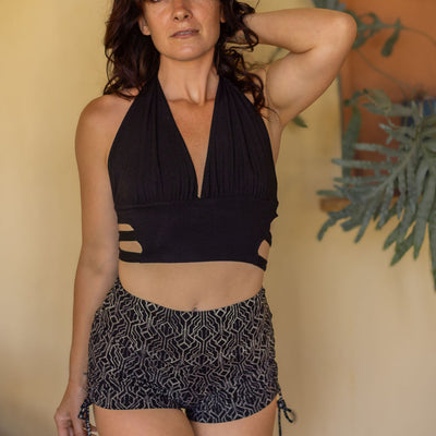 Jungle Heat Yoga Shorts Silver SacGrid