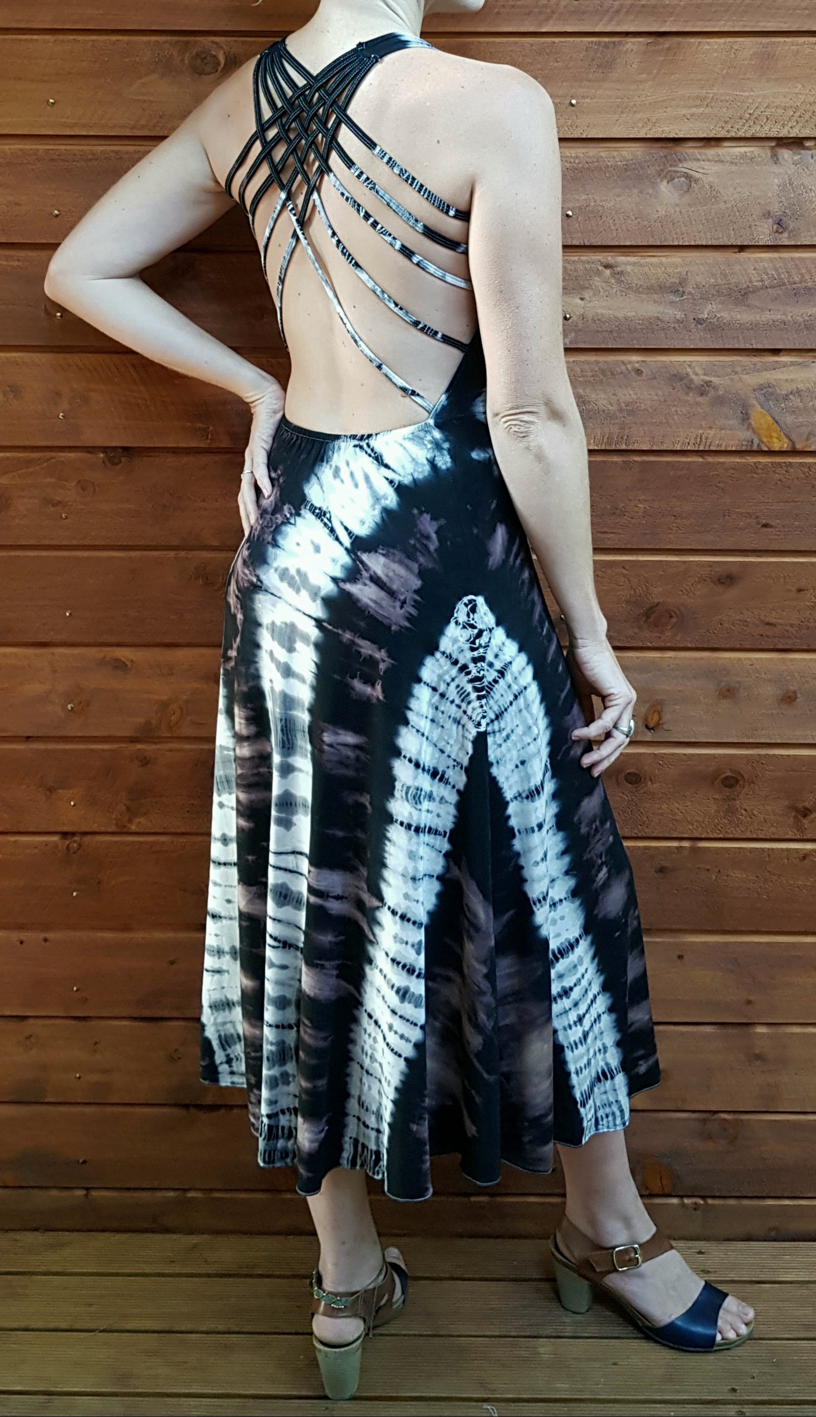 Crossover strappy dress (Africa)